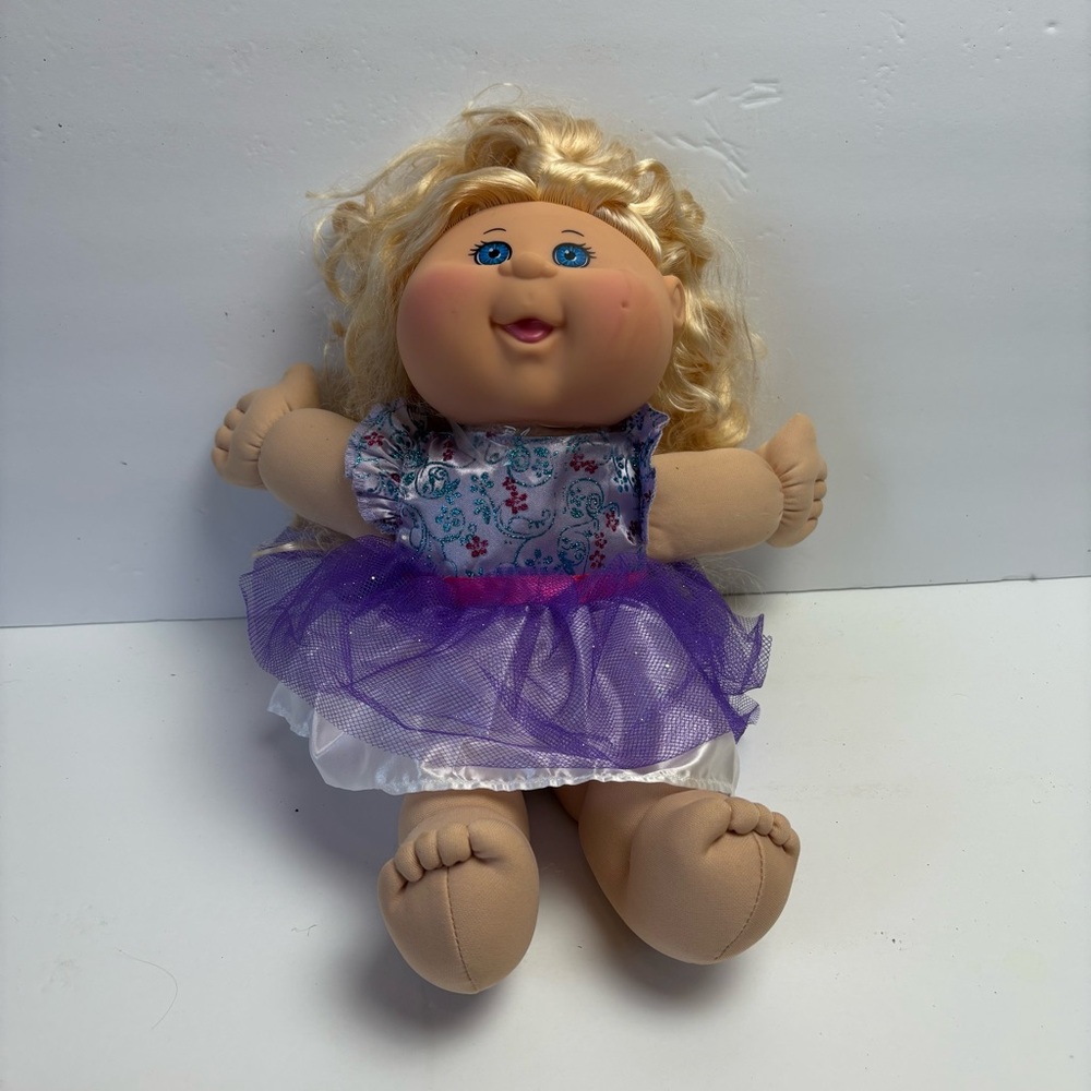 Cabbage Patch Kids Blonde Curley Cornsilk Hair Purple Dress Girl 2014 Signed